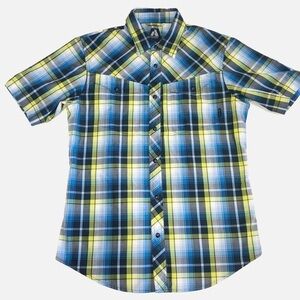 First Ascent Size Small Button Front Expedition Snap Front Short Sleeve Shirt